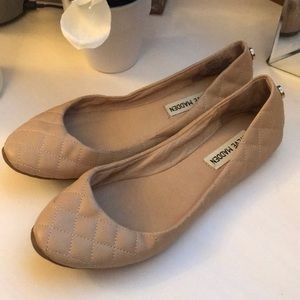 Dainty Steve Madden light rose color flats